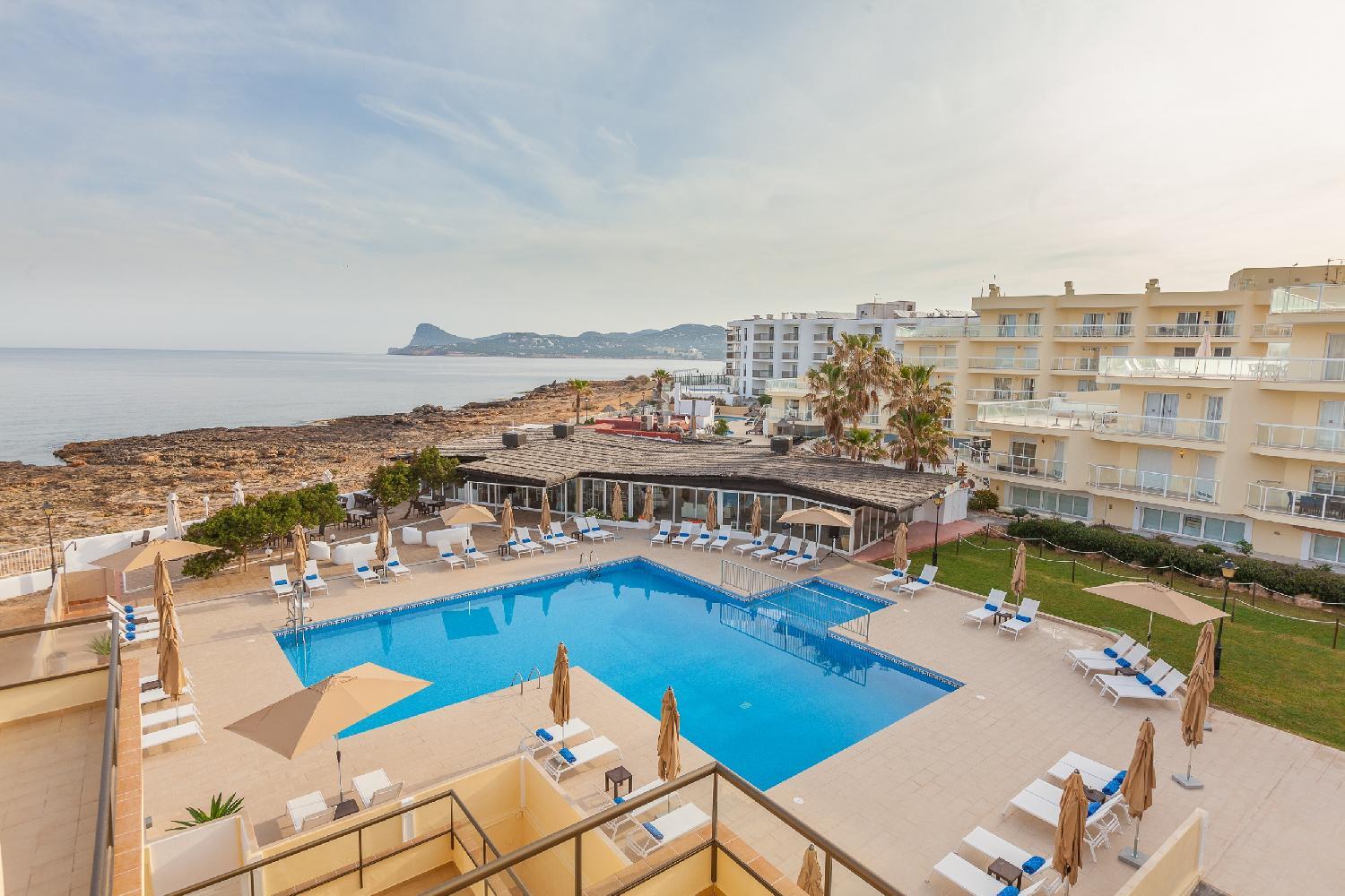Salia Apartahotel 4*